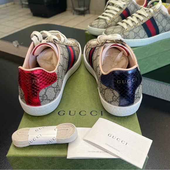 Authentic Gucci Sneakers - Picture 4 of 7